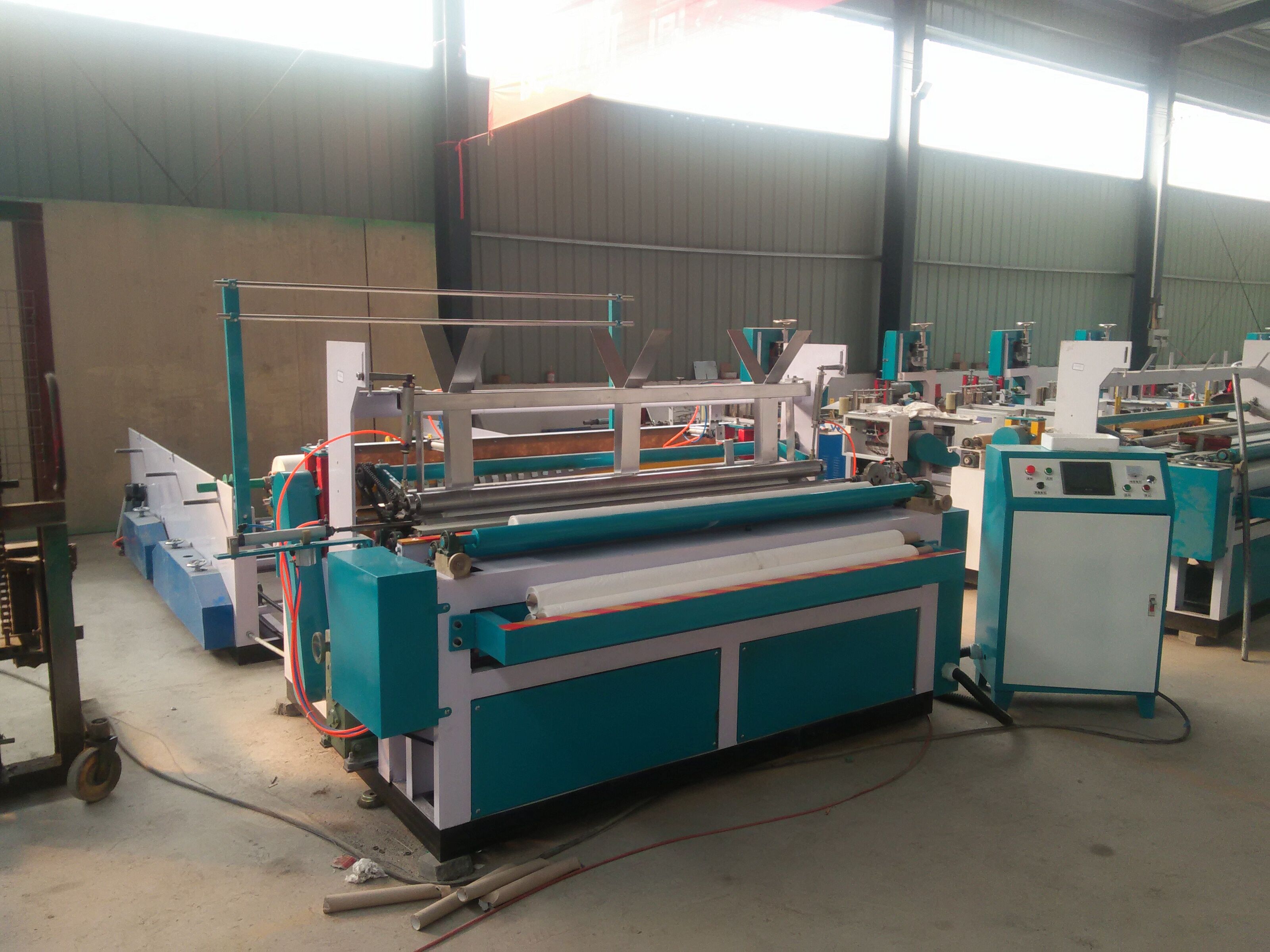 山西張總喜提1880全自動(dòng)衛(wèi)生紙復(fù)卷機(jī)，預(yù)祝張總生意興隆，財(cái)源滾滾！?。? /></a></dt>
                  <dd>
                      <h3><a href=